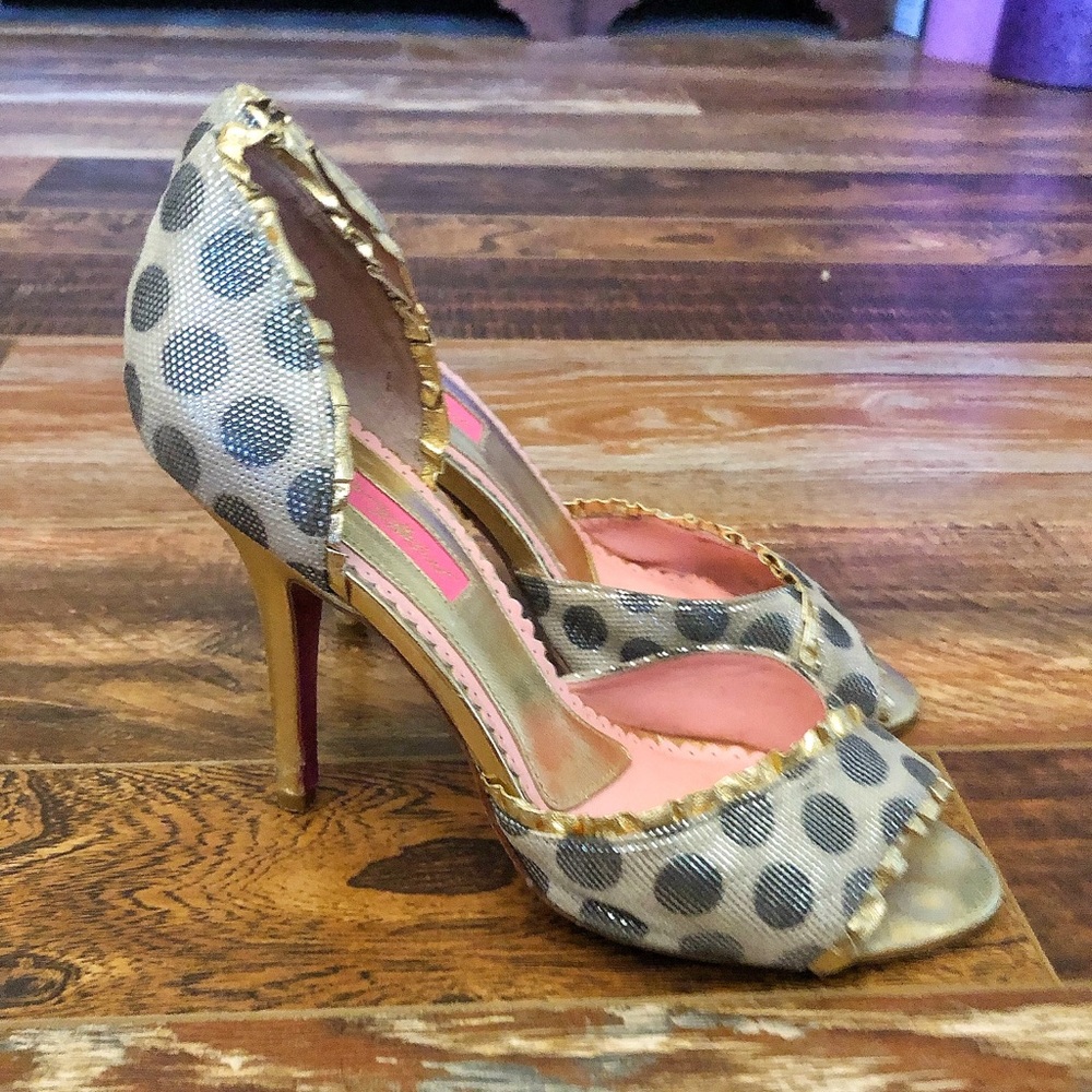 Betsy Johnson gold grey polka dot heels size 9M